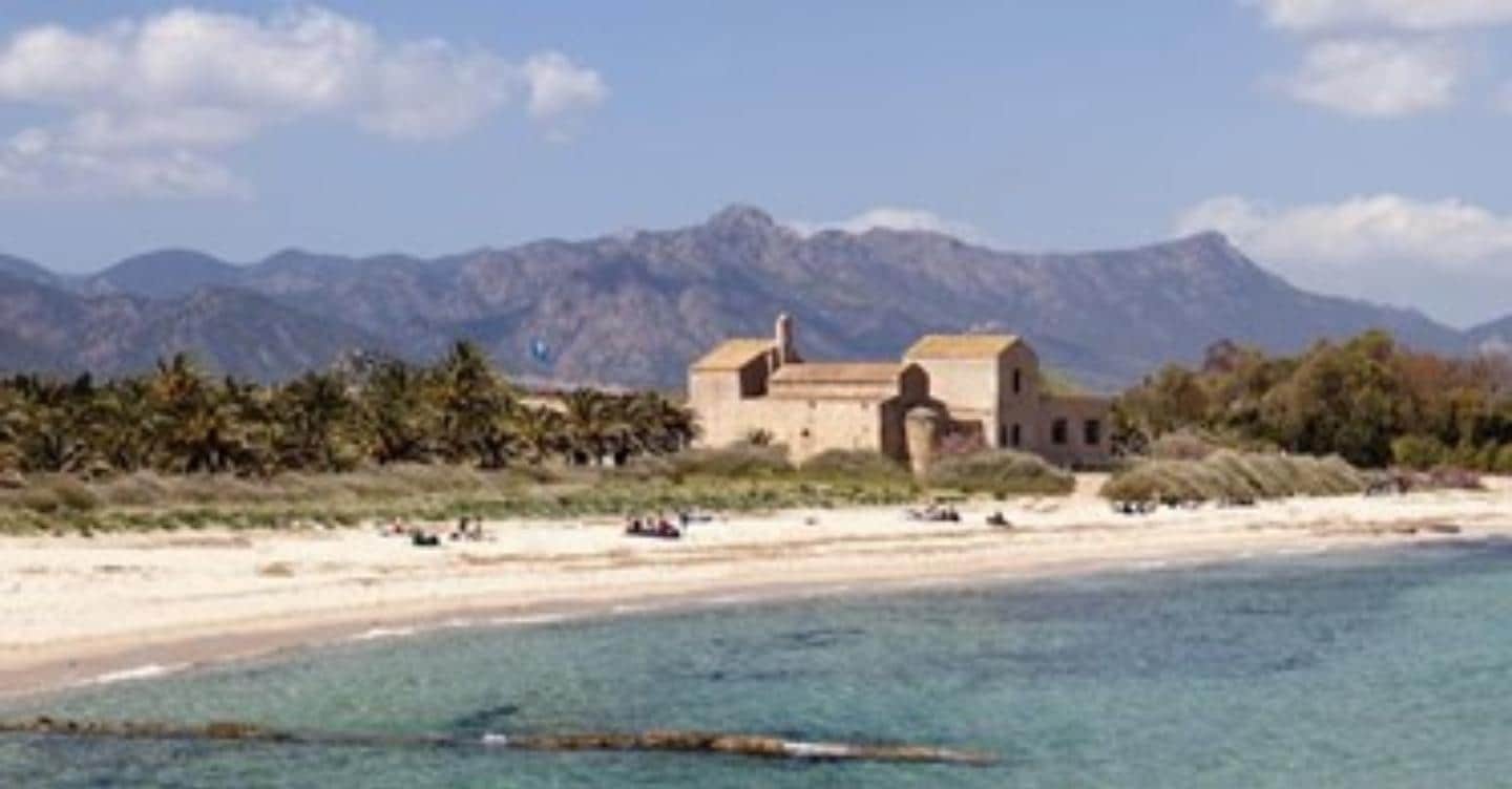 Regione Sardegna, incostituzionale la norma sulle ricostruzioni nella fascia costiera