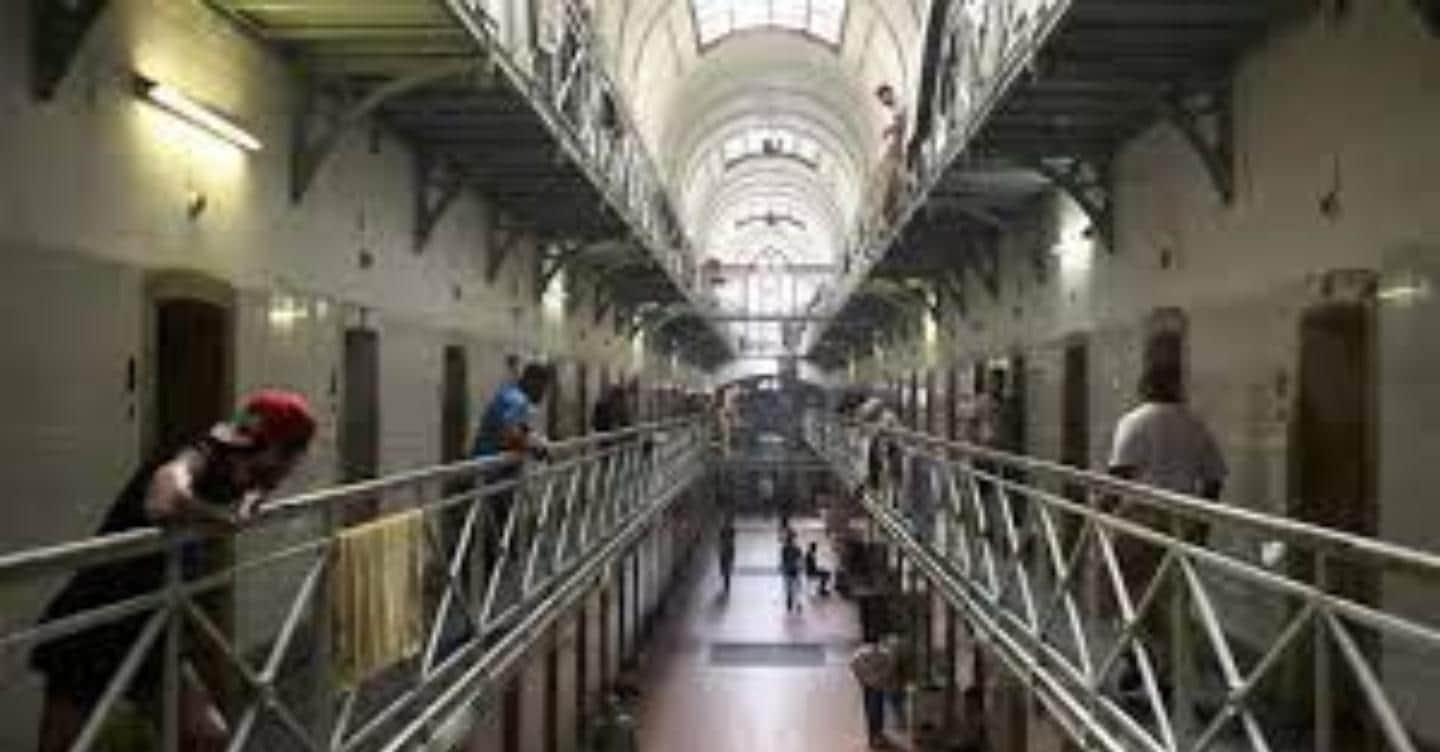 Carceri, le opposizioni lasciano i lavori. Accordo su due emendamenti di Fi