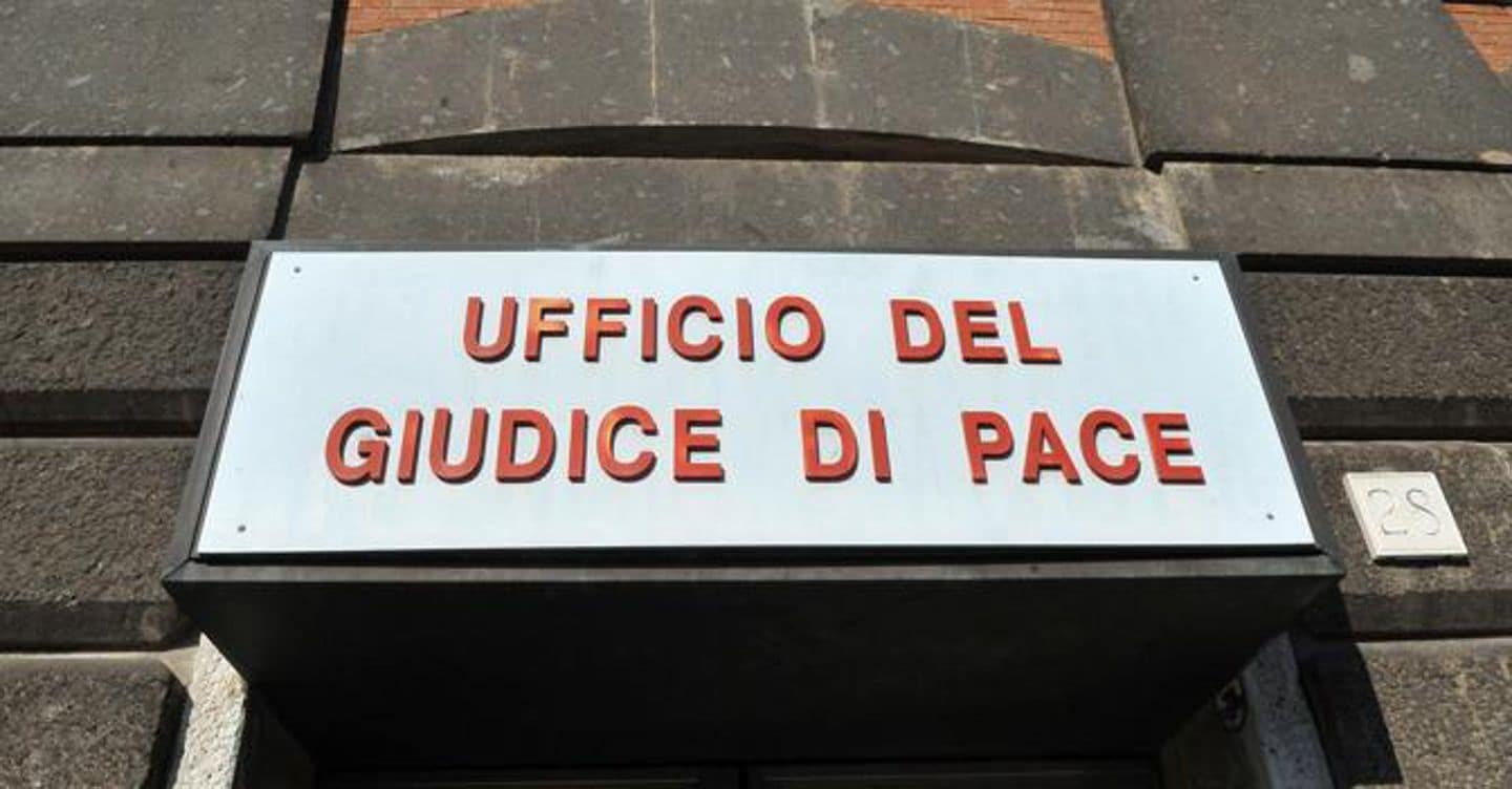 A Roma avvocati in piazza: giudice di pace, i numeri del fallimento